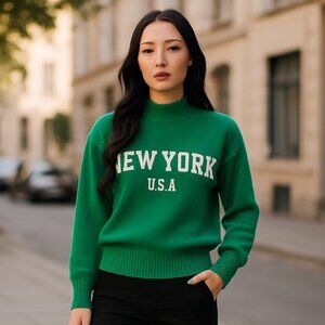 NWT Sweet Republic Green Combo New york USA Sweater